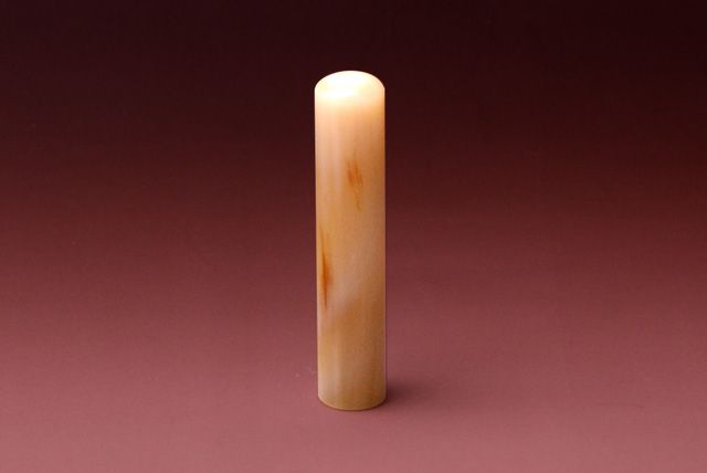 認印 牛角・淡色(極上) 12.0mm│印鑑・はんこ・実印【ハンコヤドットコム】