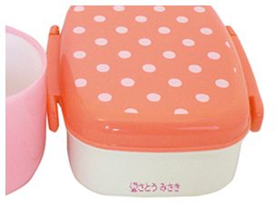 お弁当箱