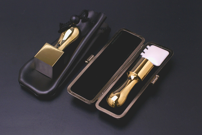 プレミアムチタン/会社設立 会社設立印鑑セット 実印寸胴18.0mm/角印天丸24.0mm 送料無料!プレミアムゴールド 【ケース・印袋付】単品購入より16600円お得